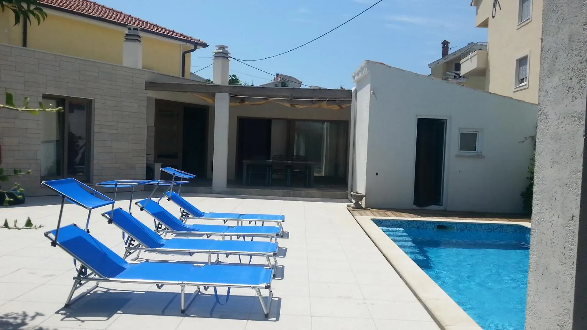 Holiday Homes Mare Premantura