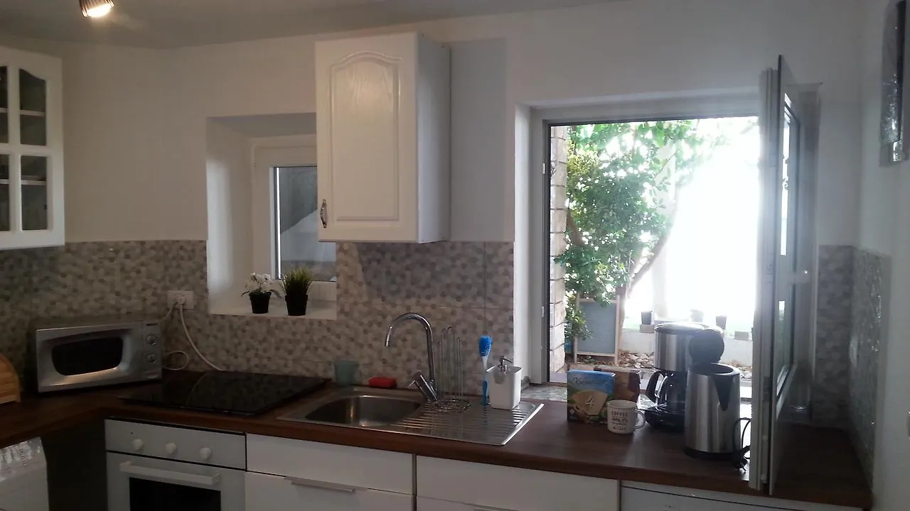 Holiday Homes Mare Premantura